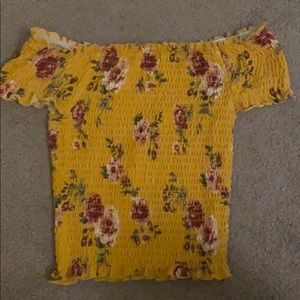 🎉5 for $13 off the shoulder shirt